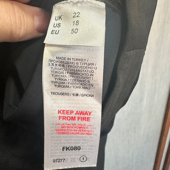 Pippa - Everyday Trouser, women's size 18, Black - Picture 6 of 7